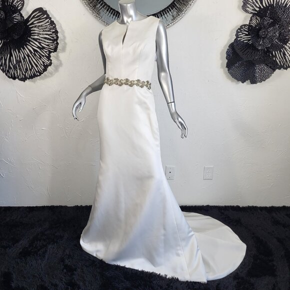 NWT~$1400~ENCHANTING~10/12~IVORY EMBELLISHED FIT & FLARE WEDDING DRESS GOWN - Picture 1 of 16